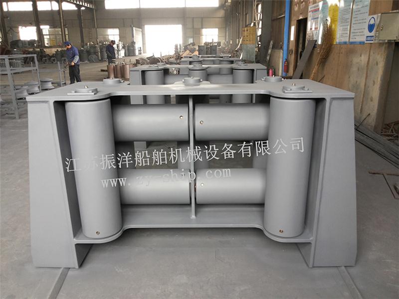 九滚柱导缆器